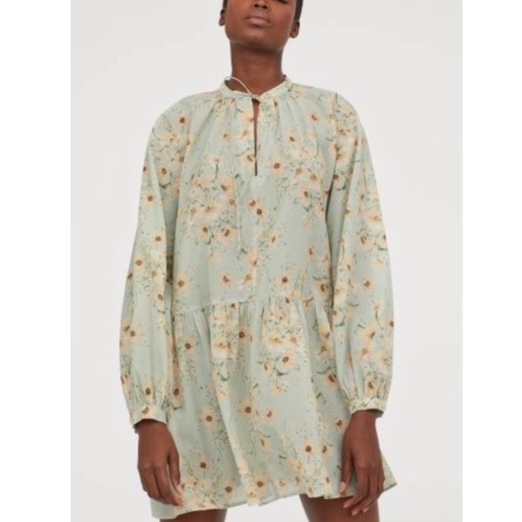 H&M Dresses & Skirts - H&M Dress